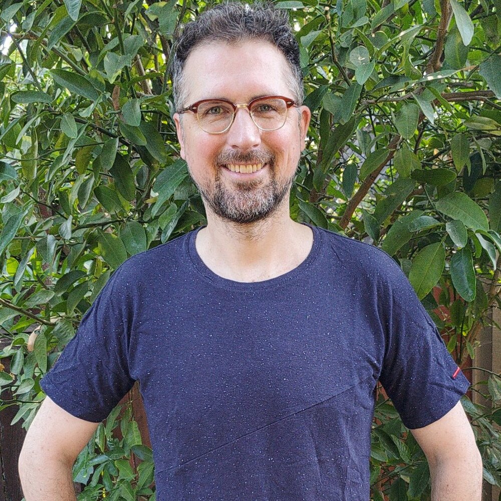 Castro speckled navy blue white tshirt short sleeve streetwear small